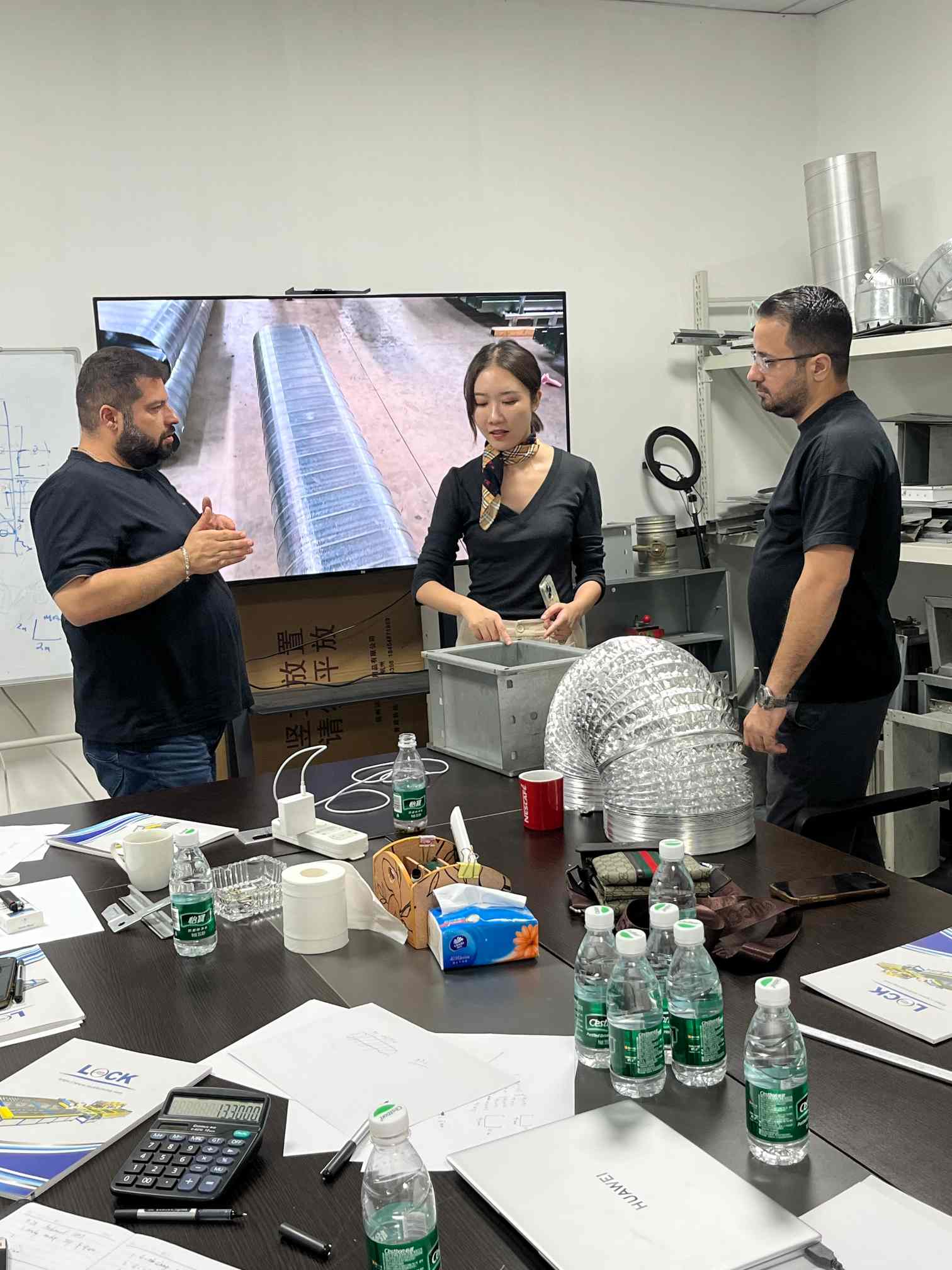 LOCK is committed to providing the best service to customers.