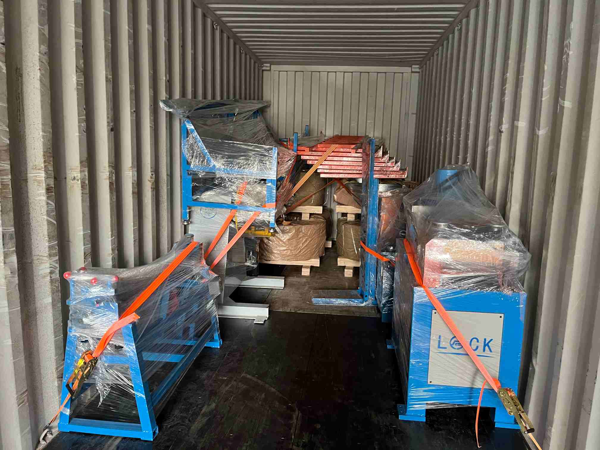 Shipping time!! Service first is LOCK's standard.